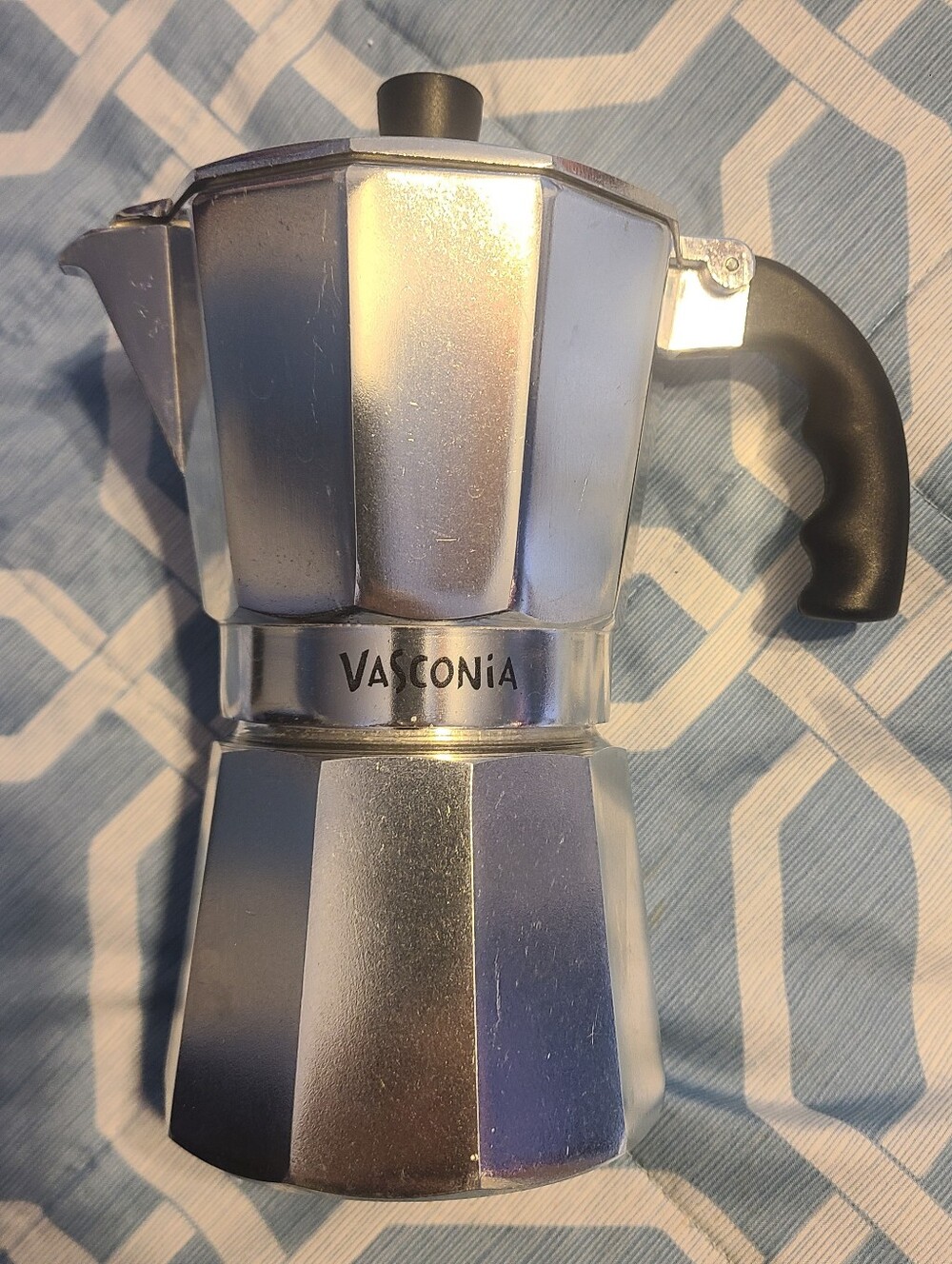 Vasconia 6-Cup Stovetop Moka Pot Espresso Maker Aluminum Silver/Black